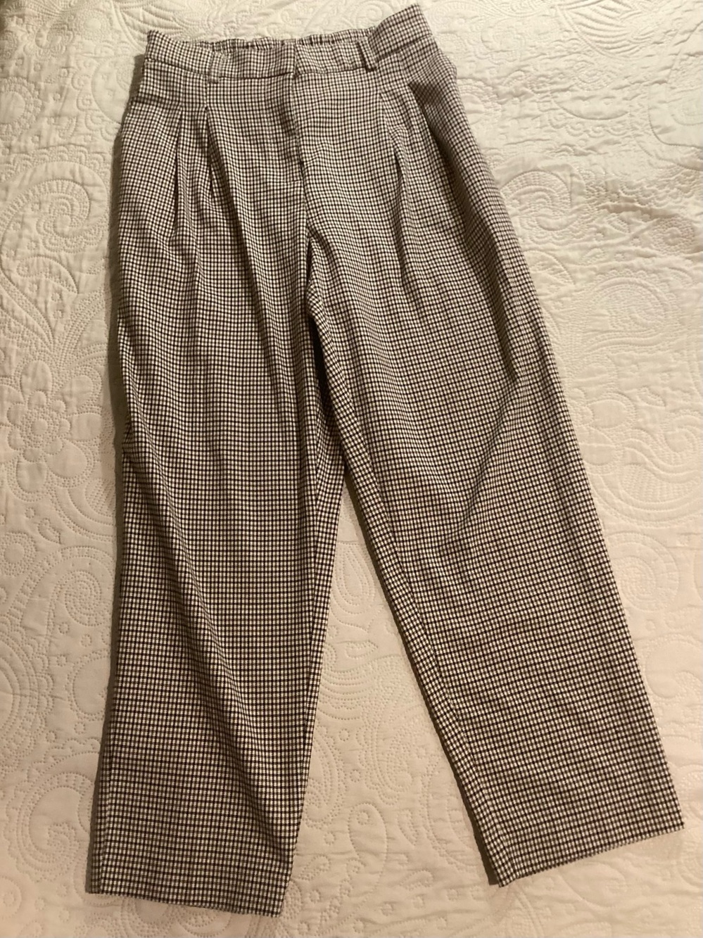 Cynthia Rowley Black & White Checked Pleated Dress Pants